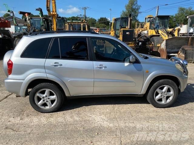 Toyota RAV-4 Henkilöautot