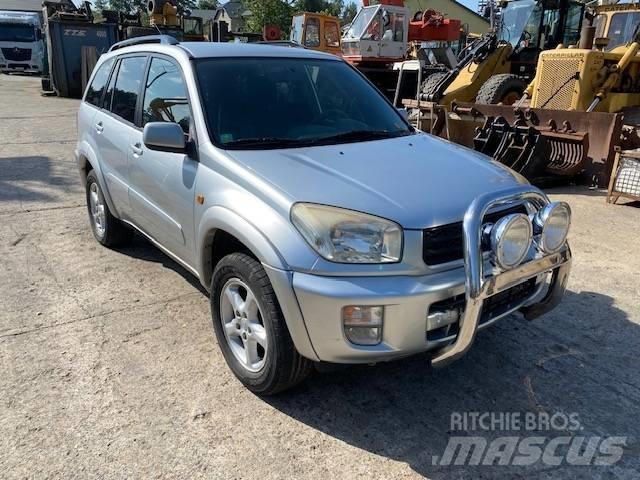 Toyota RAV-4 Henkilöautot