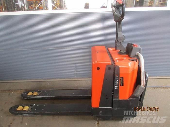 BT LPE 200-6 Lavansiirtotrukit ajotasolla