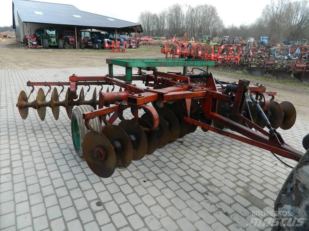 Kverneland 2*16 Kiekkomultaimet ja lautasäkeet