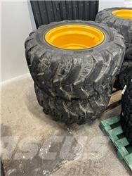  Twinhjul 500/45-20 Renkaat ja vanteet