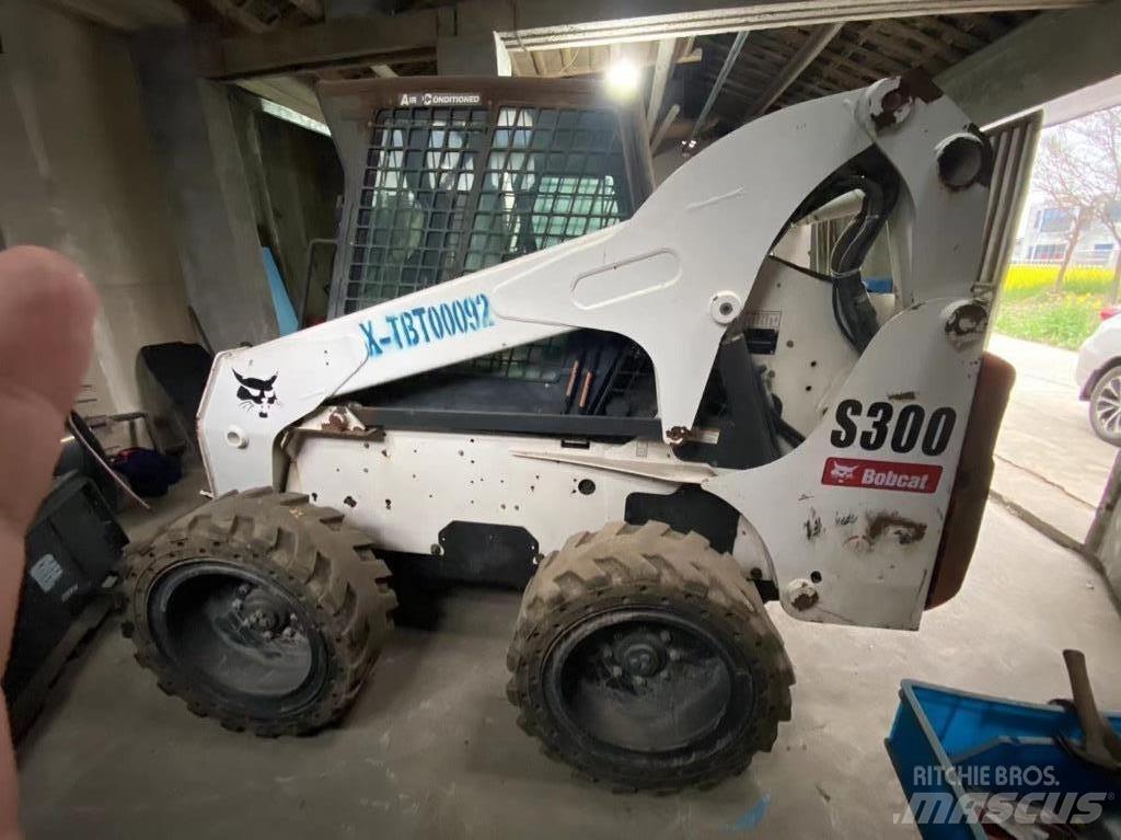 Bobcat S 300 Liukuohjatut kuormaajat
