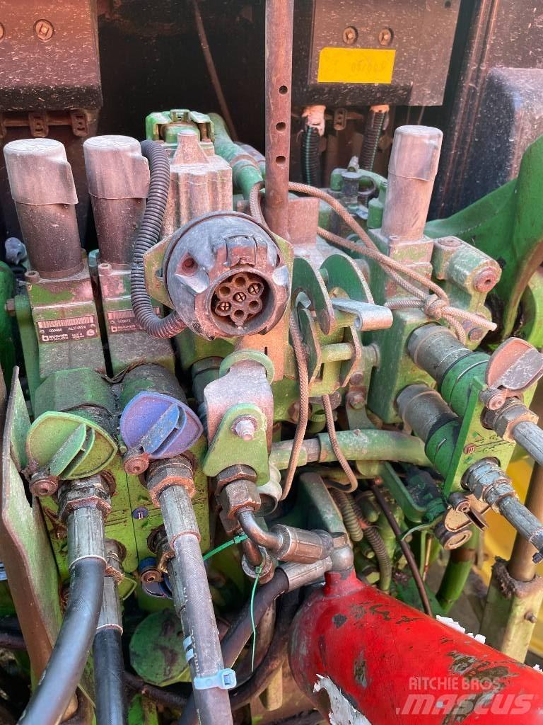 John Deere 6630STD Traktorit