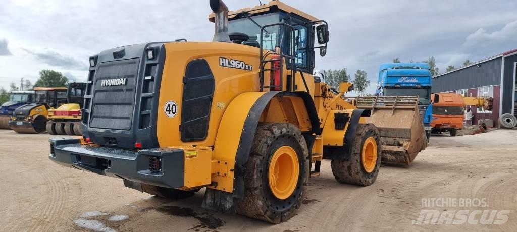 Hyundai HL 960 Pyöräkuormaajat