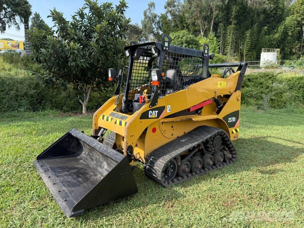 CAT 257 B Telakuormaajat