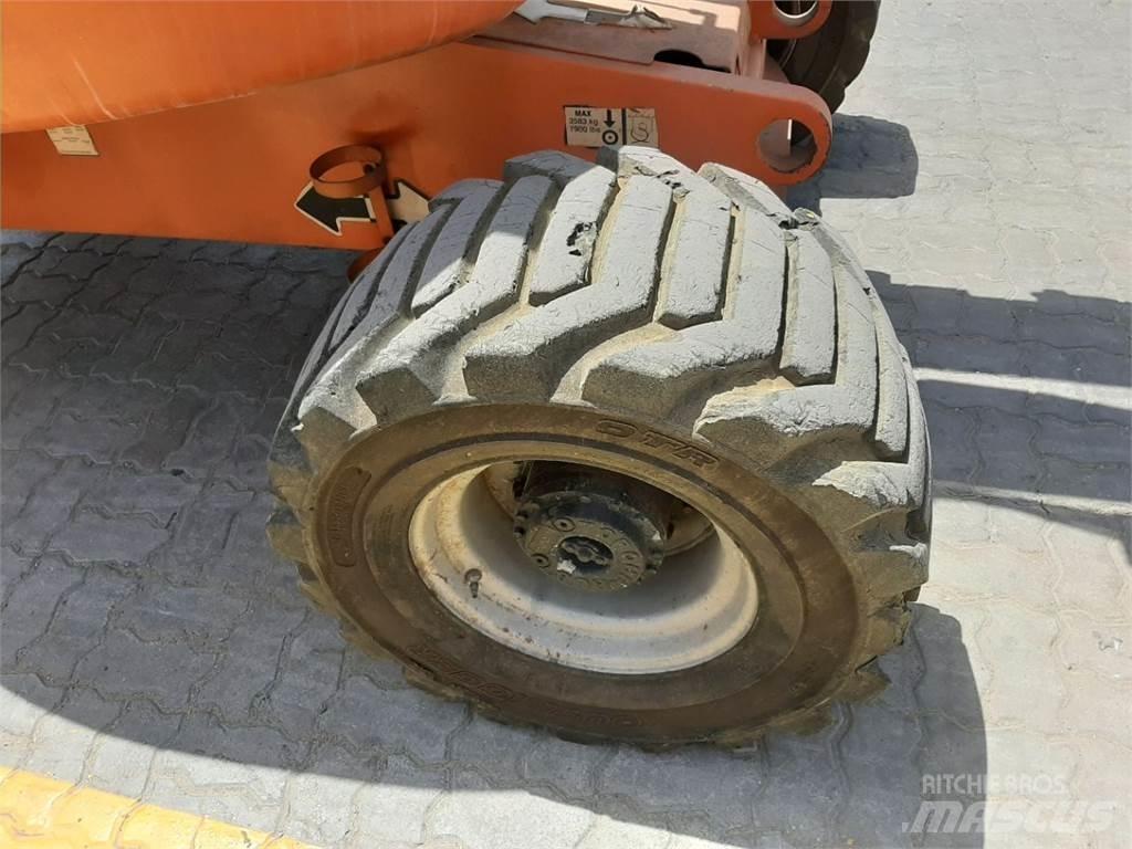 JLG 450AJ Kuukulkijat