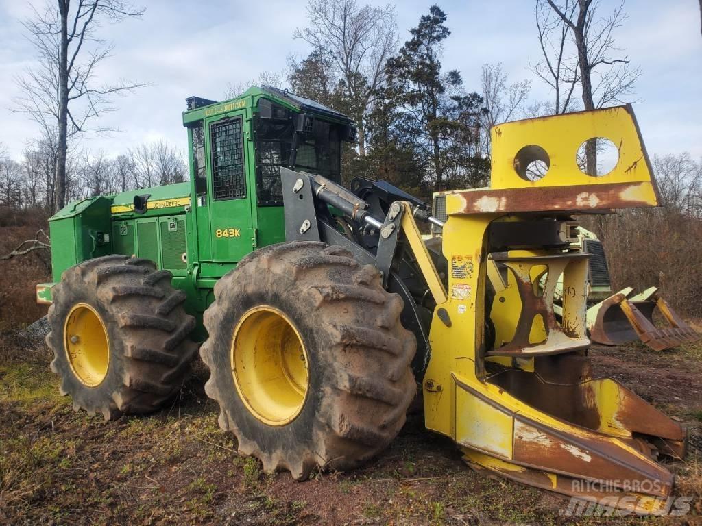 John Deere 843 K Kaatokasauskoneet