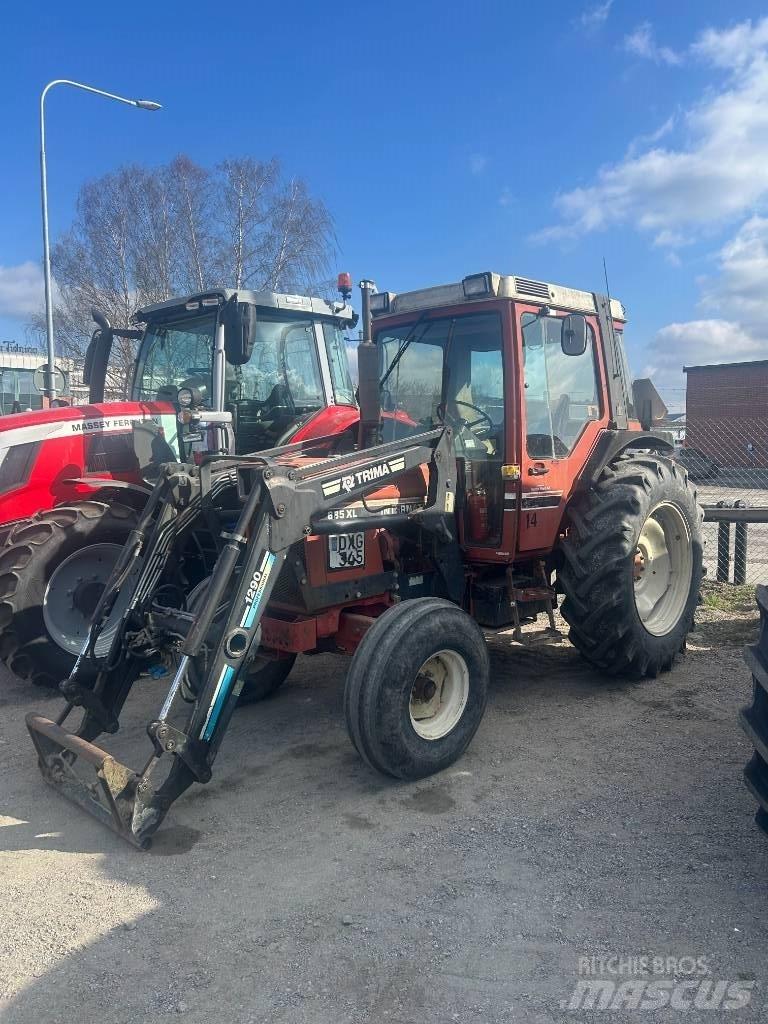 International 685 XL Traktorit
