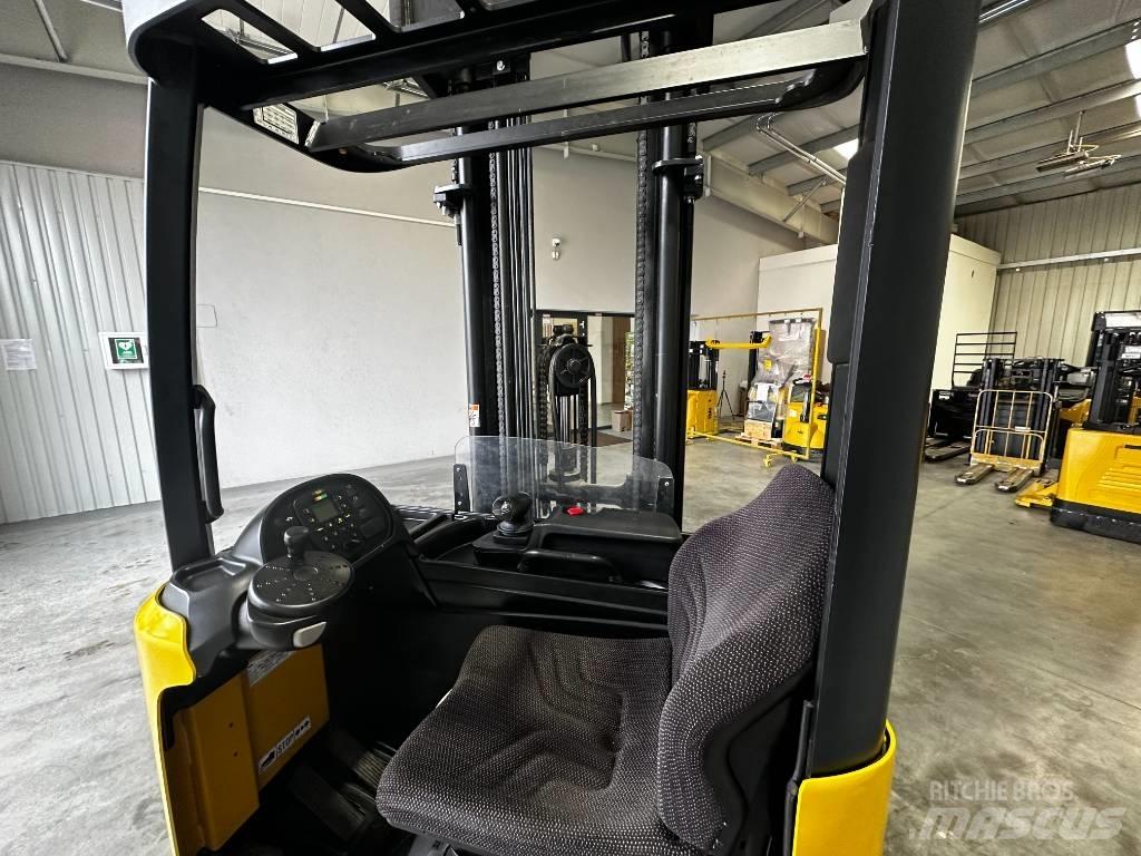 Yale MR16 Työntömastotrukit