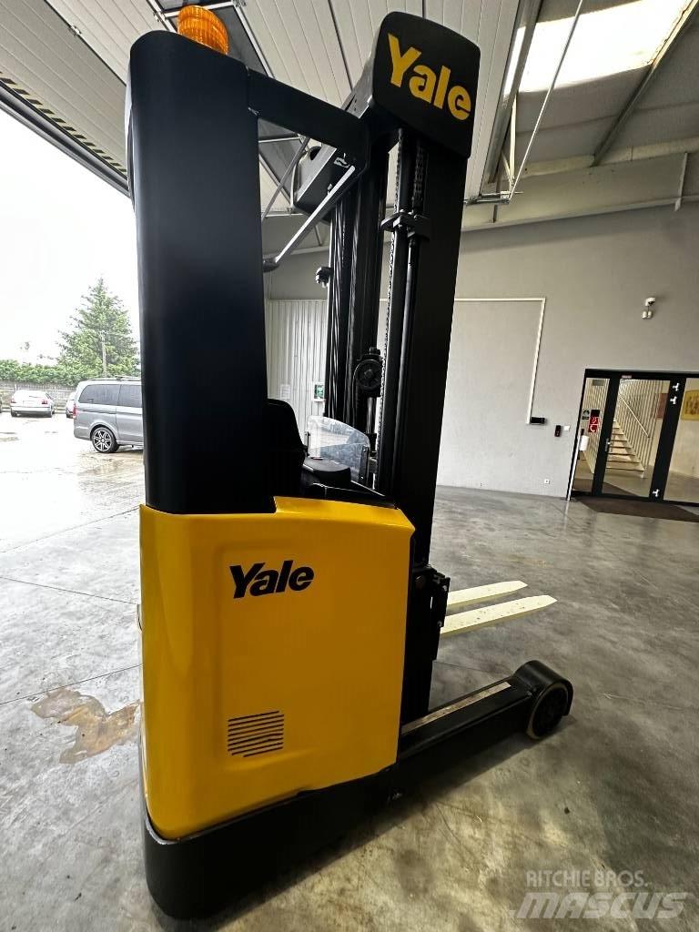 Yale MR16 Työntömastotrukit