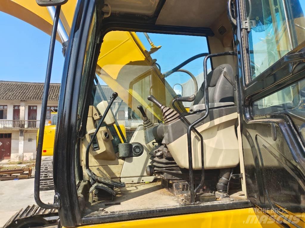 CAT 320 C L Telakaivukoneet