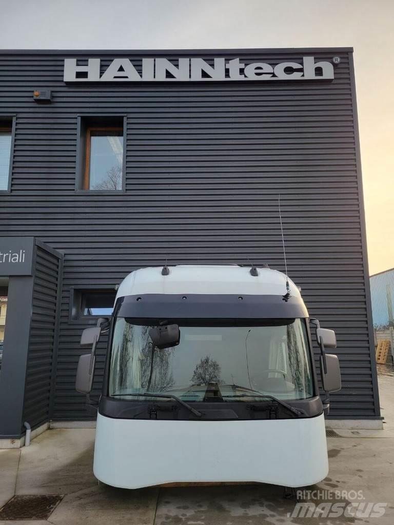Renault T model Ohjaamot ja sisustat