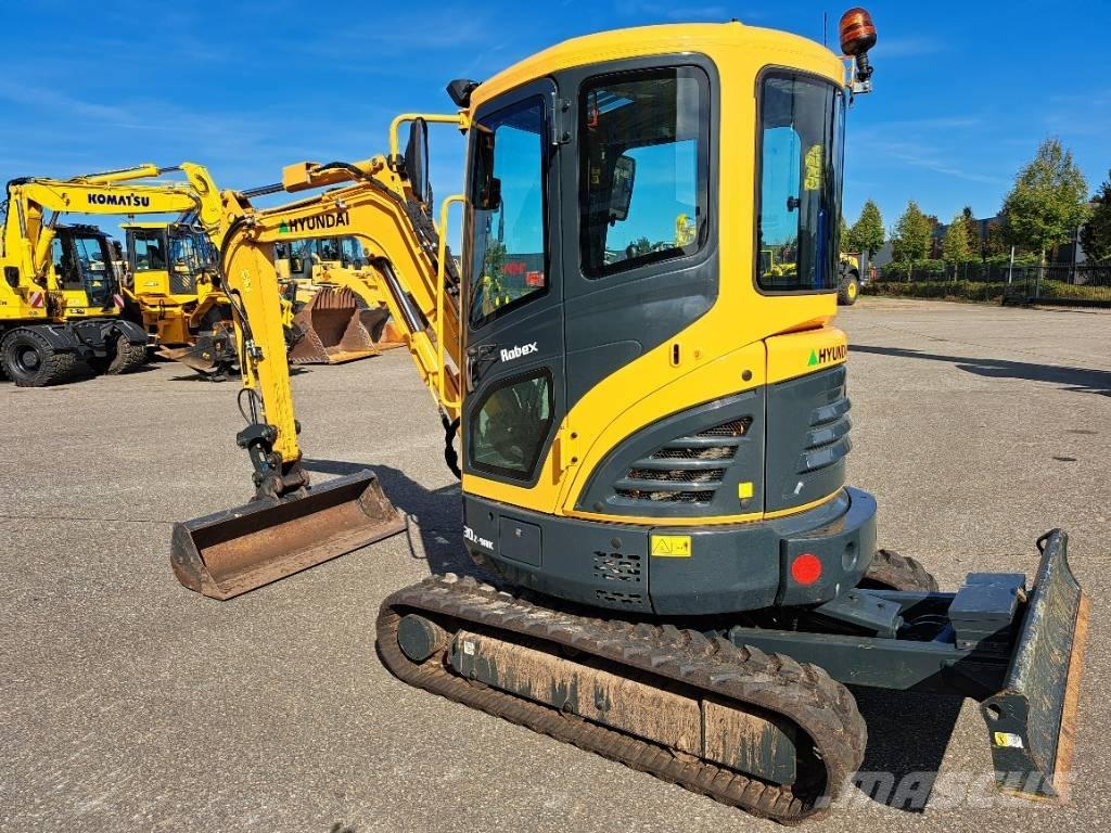 Hyundai R30 Z-9AK Minikaivukoneet < 7t