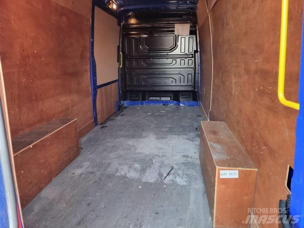 Volkswagen Crafter Jakeluautot