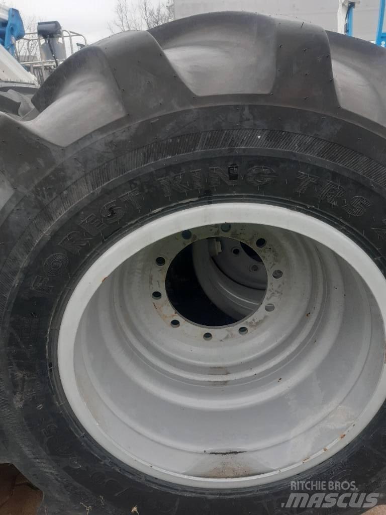 Nokian 600/50-24,5 Renkaat ja vanteet