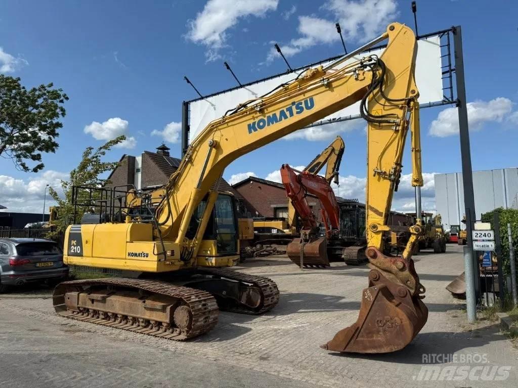 Komatsu PC210LC-8 Telakaivukoneet