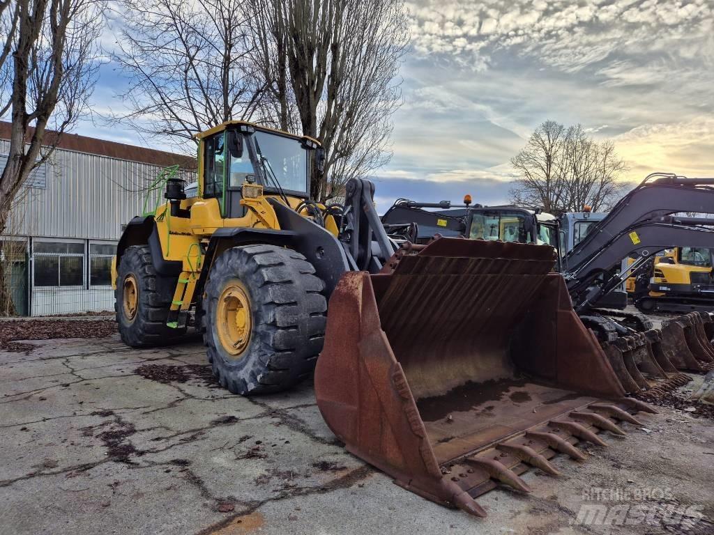 Volvo L 220 H Pyöräkuormaajat