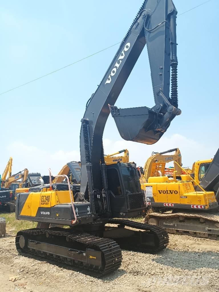 Volvo EC 240 Telakaivukoneet