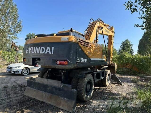 Hyundai 210W Telakaivukoneet