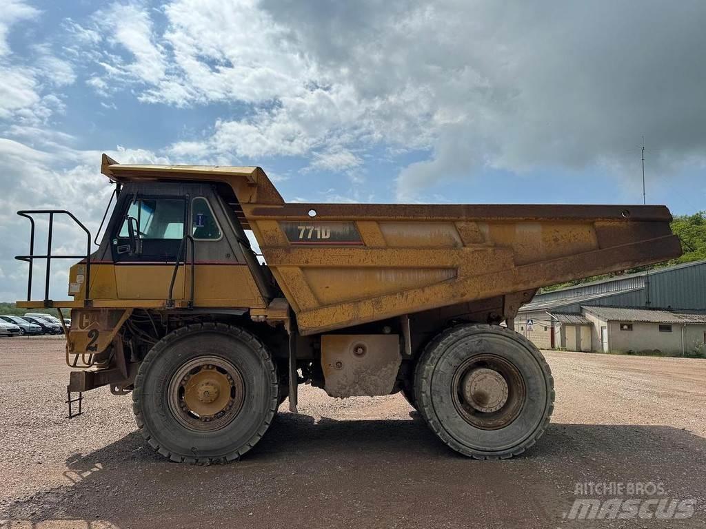 CAT 771D Minidumpperit