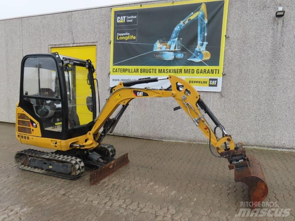 CAT 301.7 D Minikaivukoneet < 7t