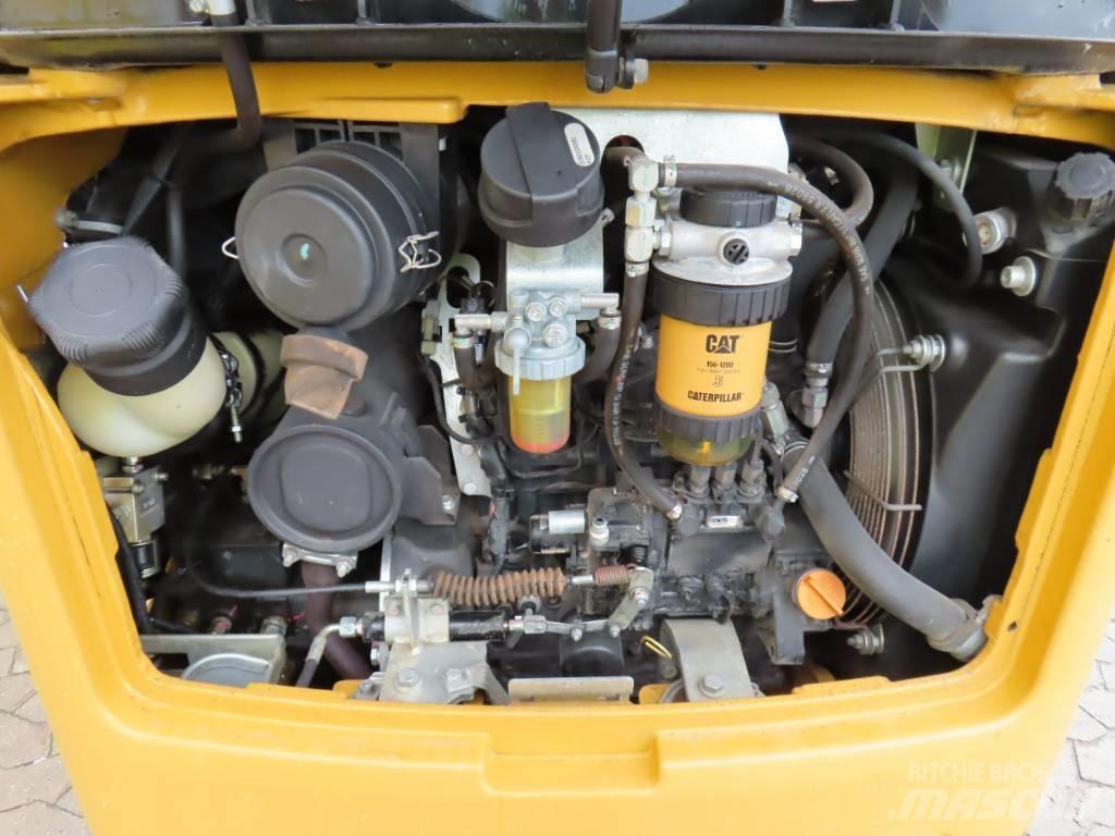CAT 301.7 D Minikaivukoneet < 7t