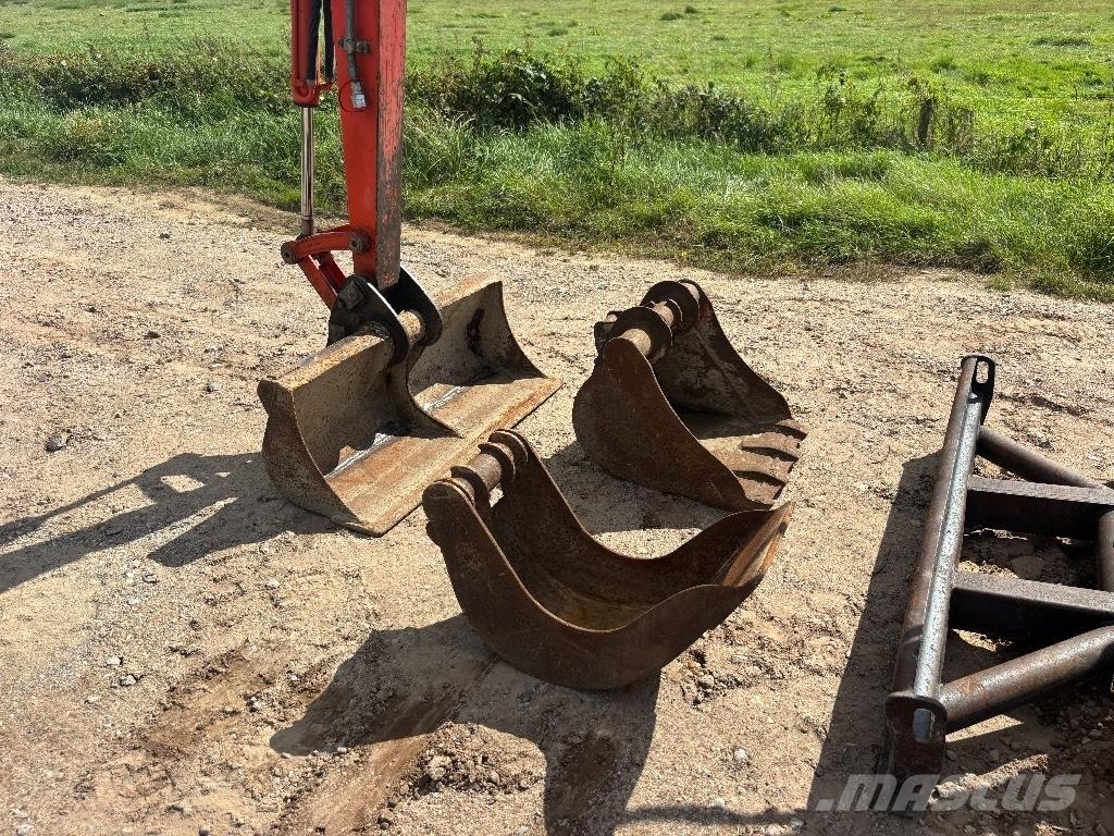 Kubota KX 121-3 Minikaivukoneet < 7t