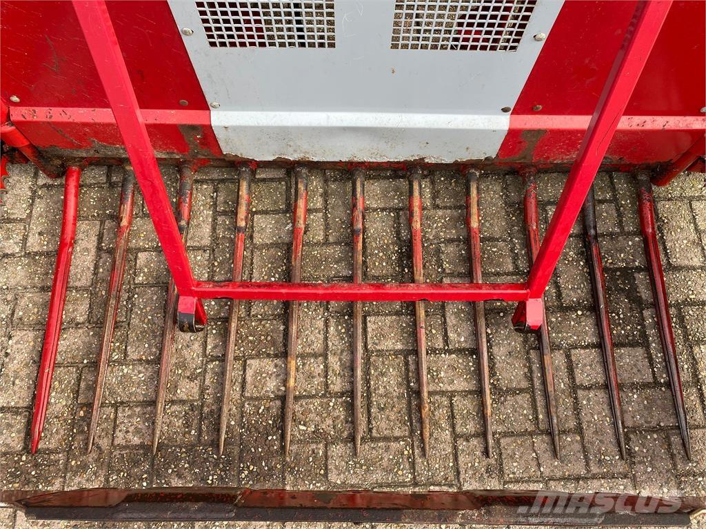 BvL Megastar 170 Muut karjatalouskoneet ja lisävarusteet