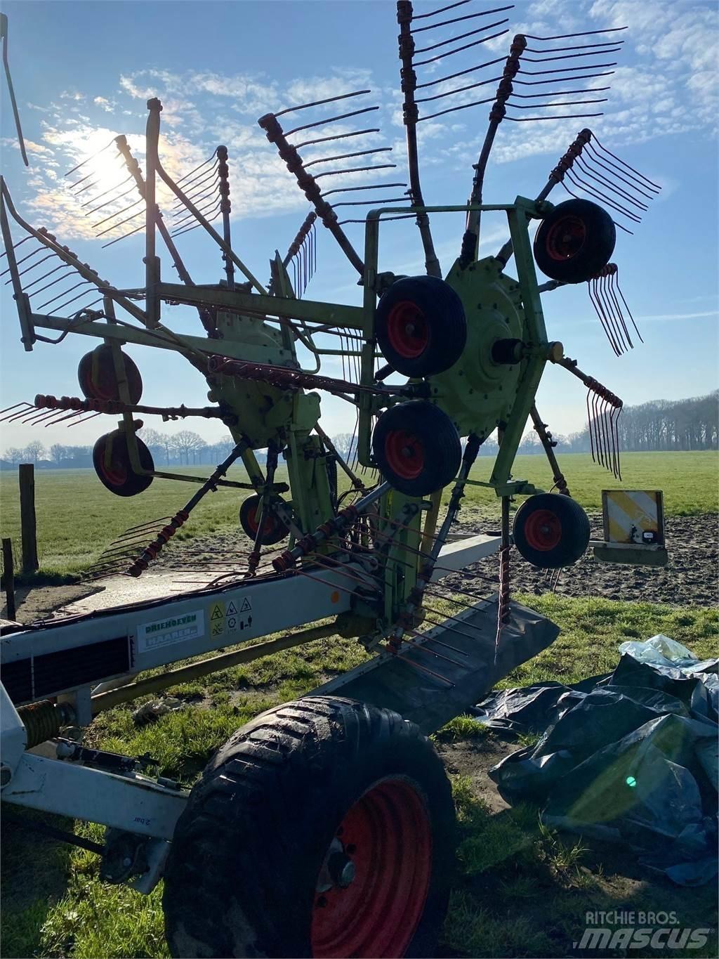 CLAAS liner 3000 Pöyhimet ja haravat