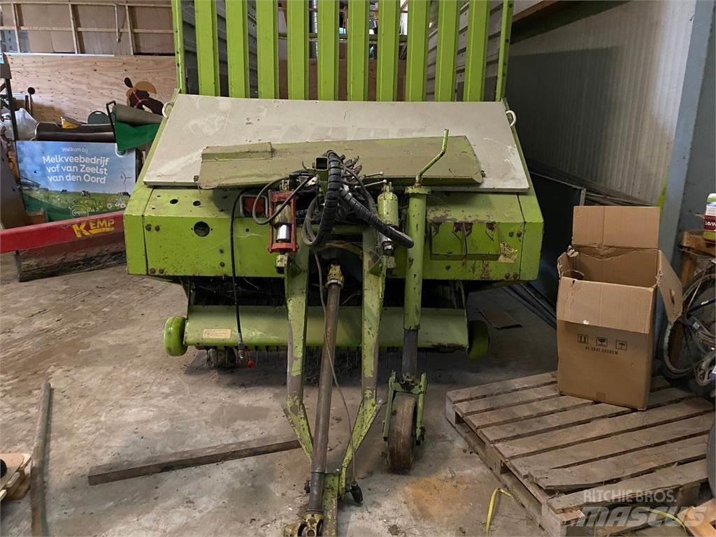 CLAAS Sprint 335 P Keräävät noukinvaunut ja silppurivaunut
