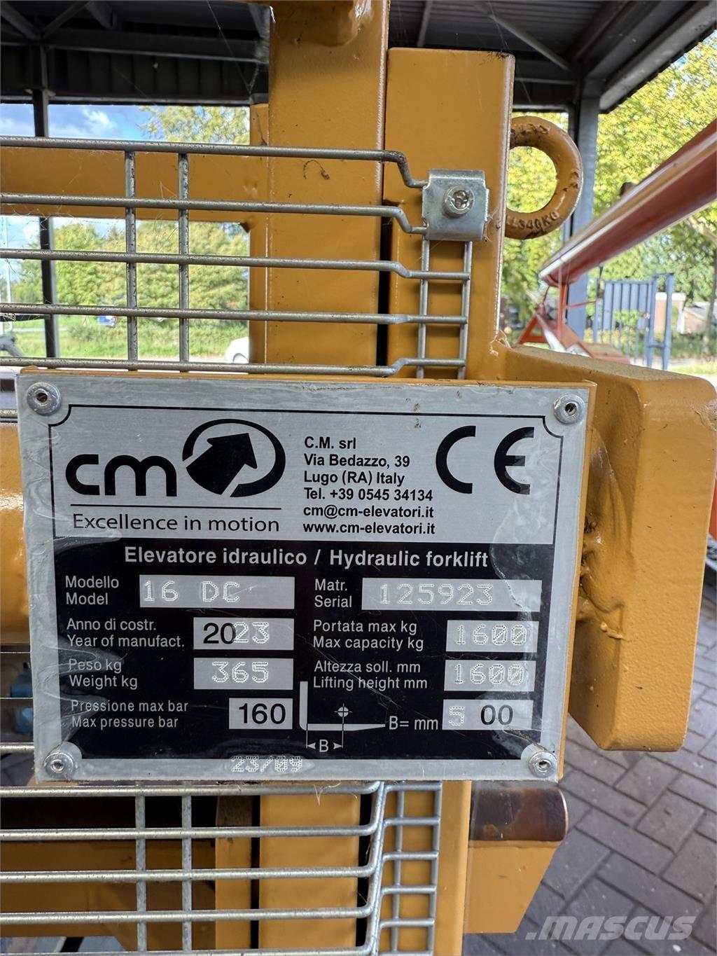 CM 16 DC DUPLEX Muut kuormaus- ja kaivuulaitteet sekä lisävarusteet