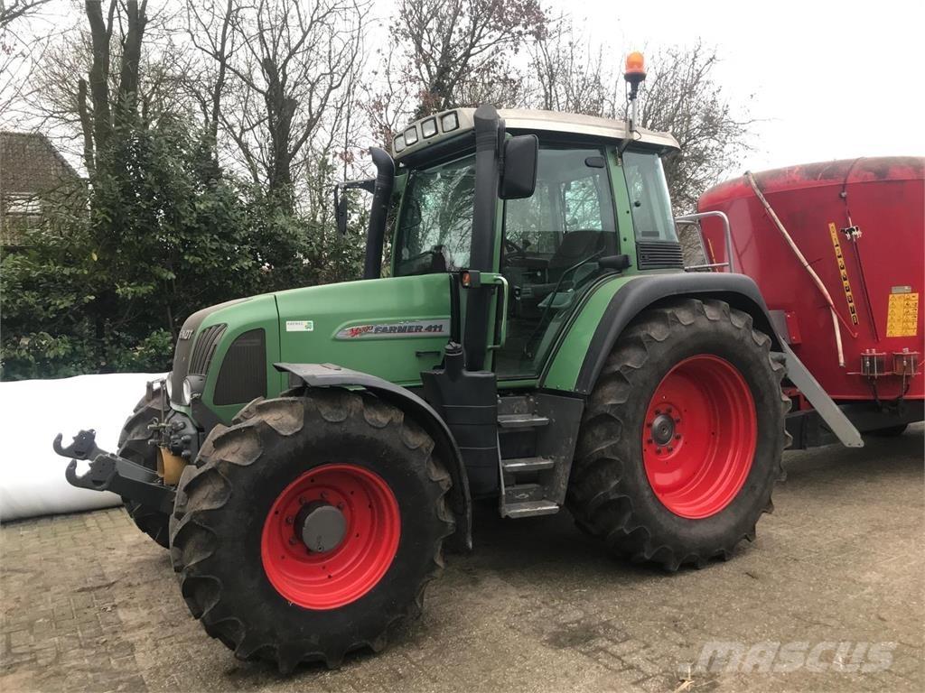 Fendt 411 Com2 Traktorit