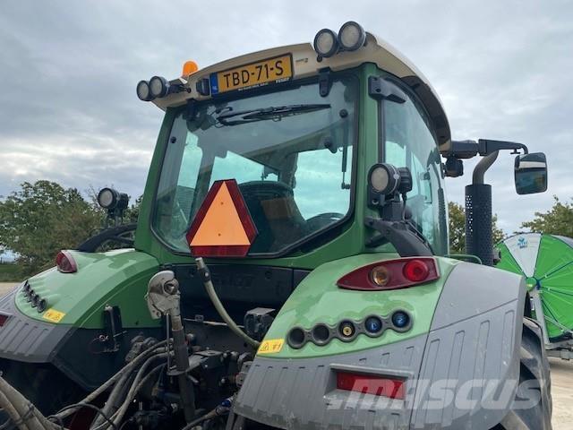 Fendt 516 Traktorit