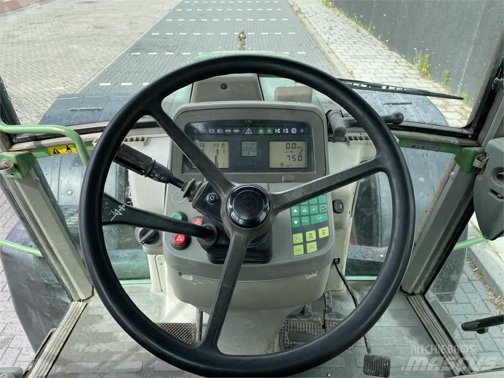Fendt 711 Traktorit