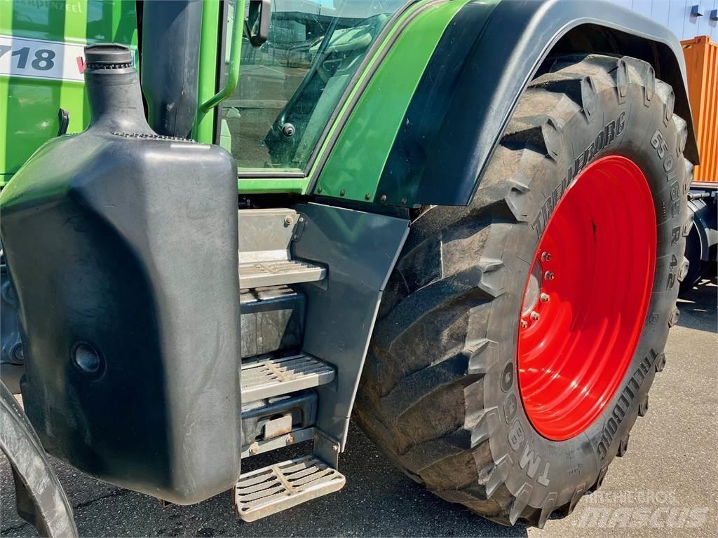 Fendt 718 COM3 Traktorit
