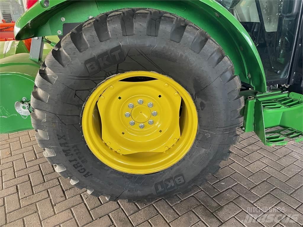 John Deere 5058 Traktorit