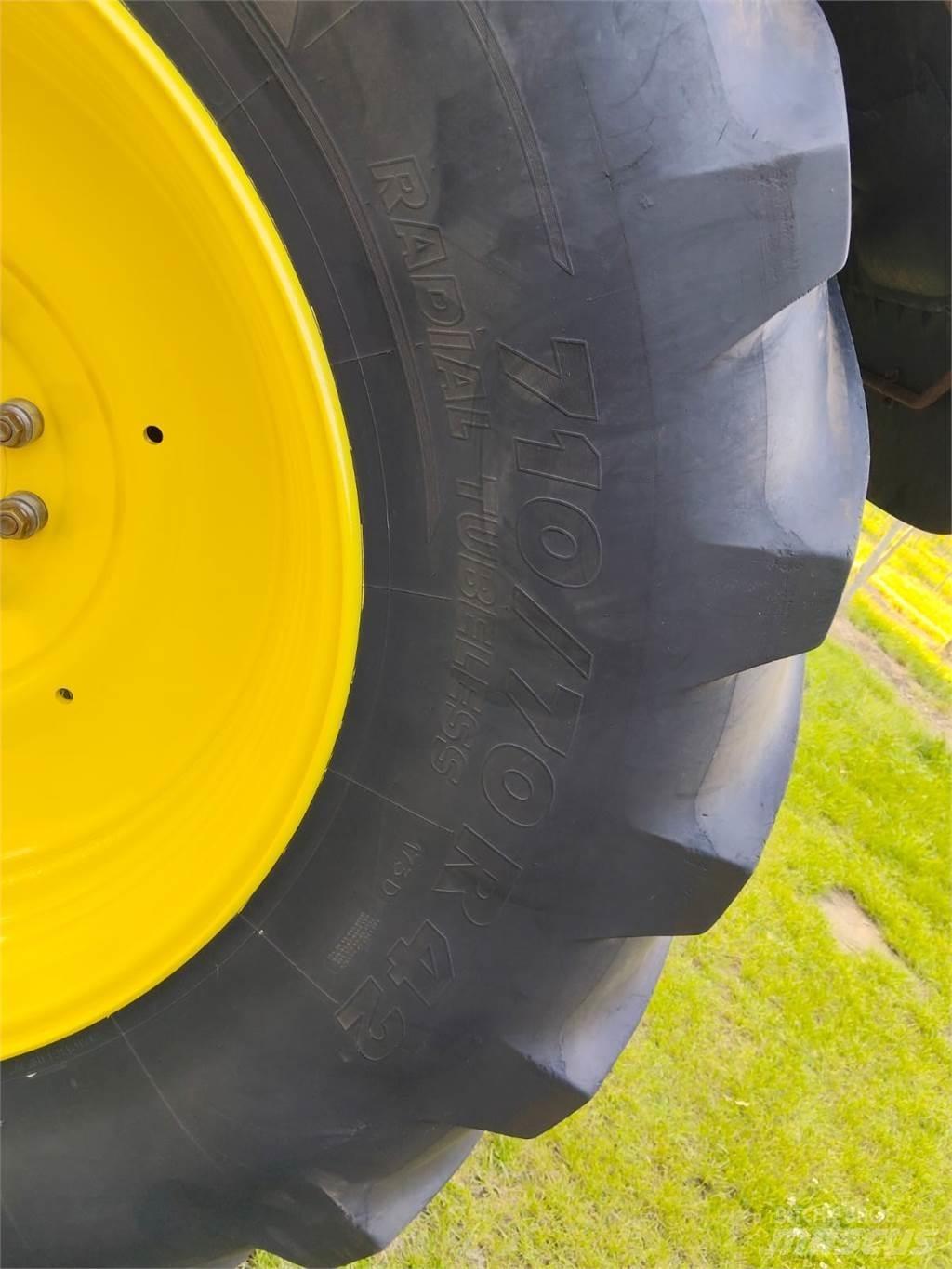 John Deere 6195R Traktorit
