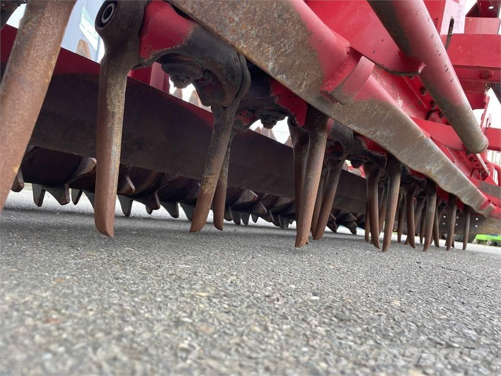 Lely 300-35 Jyrsimet
