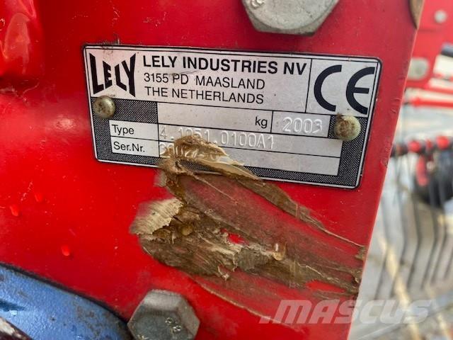 Lely Hibiscus 725 Pöyhimet ja haravat