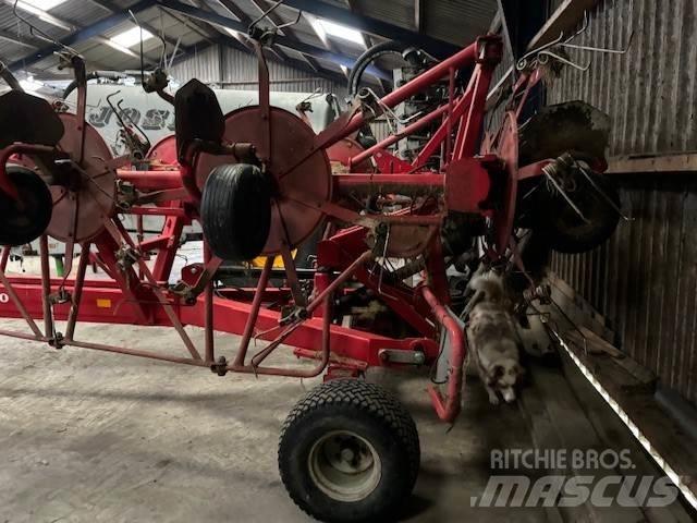 Lely Lotus 1020 Pöyhimet ja haravat