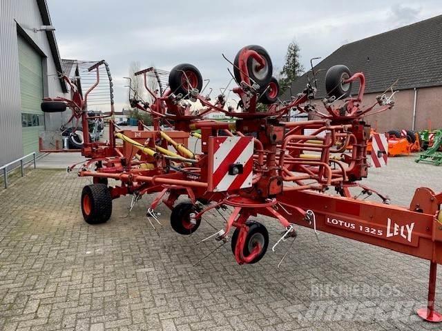 Lely Lotus 1325 Pöyhimet ja haravat