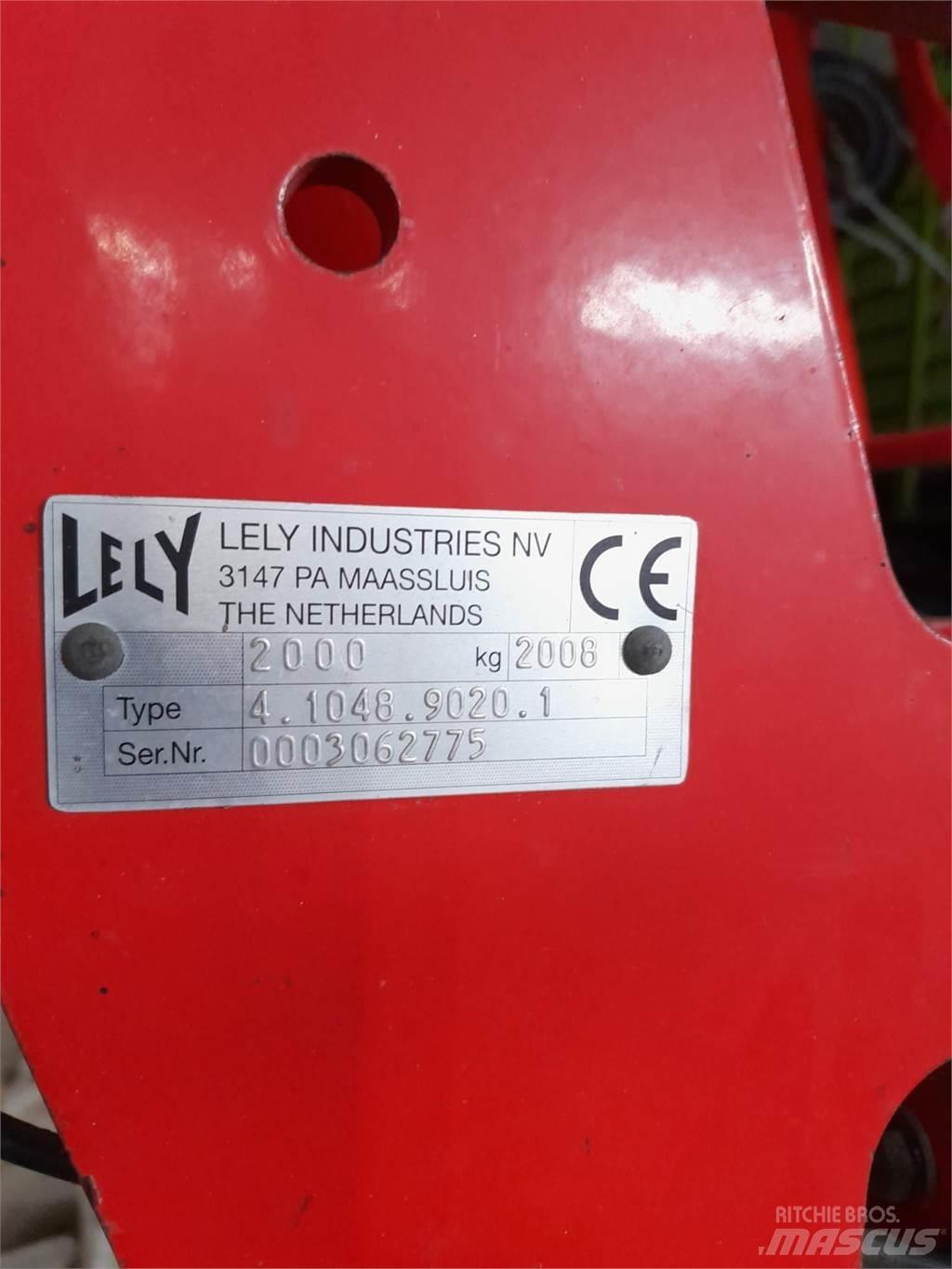 Lely Lotus 900 Pöyhimet ja haravat