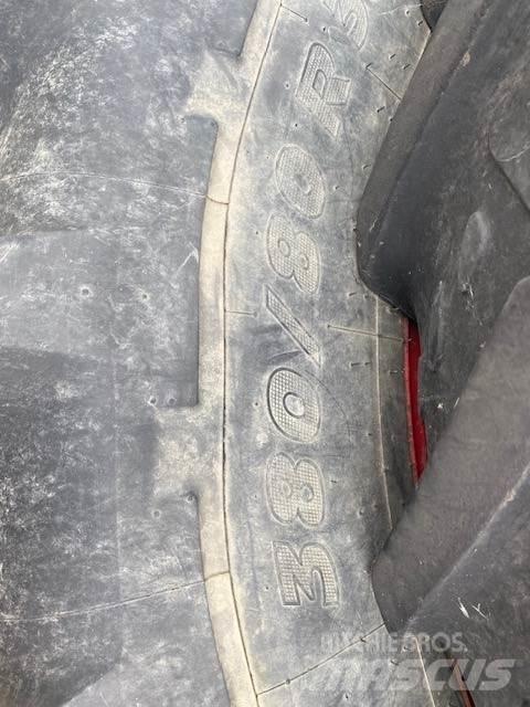 Michelin 380/80R38 Renkaat ja vanteet