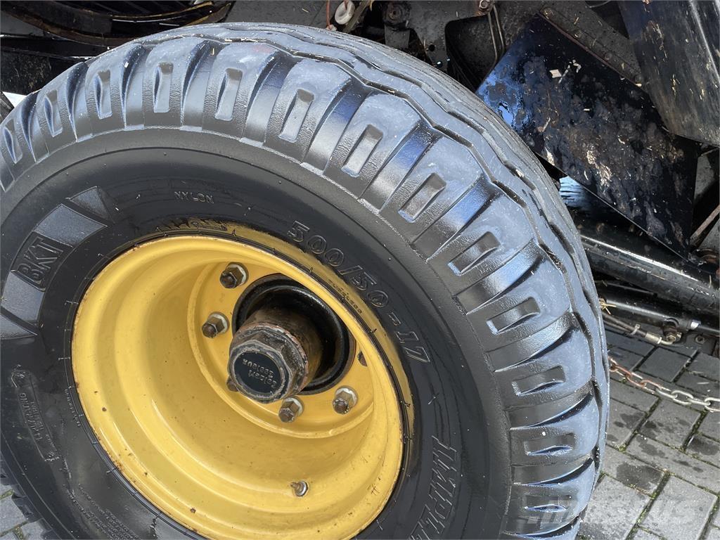 New Holland BB960 Kanttipaalaimet