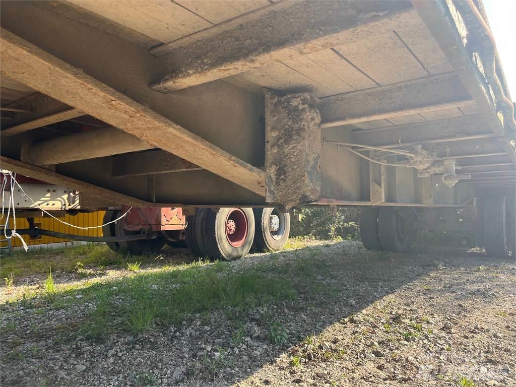  PATTE WAGEN Eläinkuljetusperävaunut