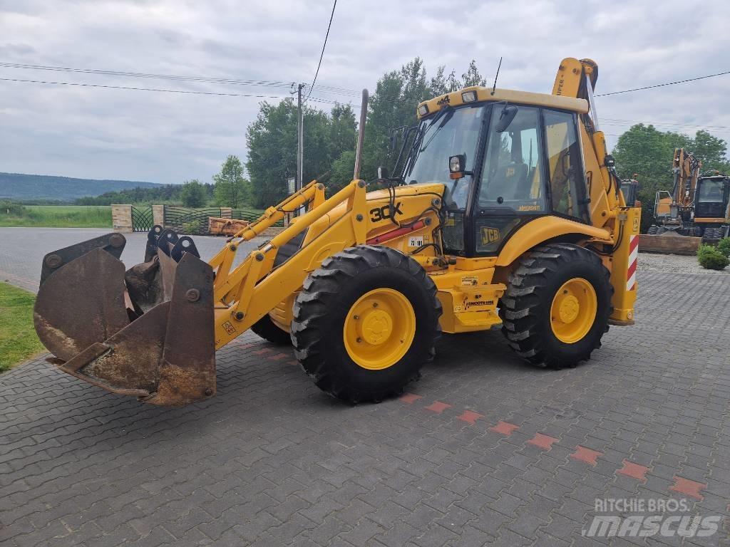 JCB 3 CX Kaivurikuormaajat