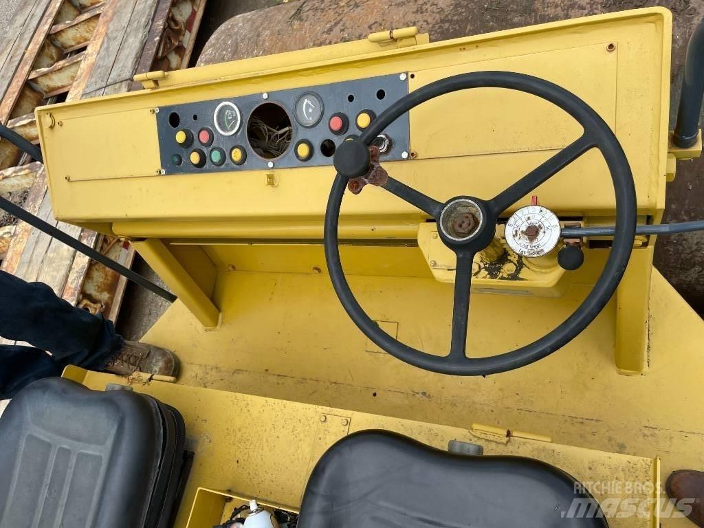 Vibromax W1402D Yksivalssijyrät