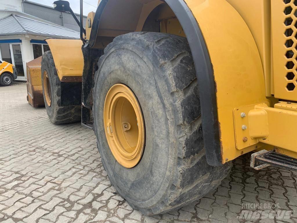 CAT 966 K Pyöräkuormaajat