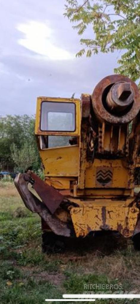 Mait T /80. Paalutuskoneet