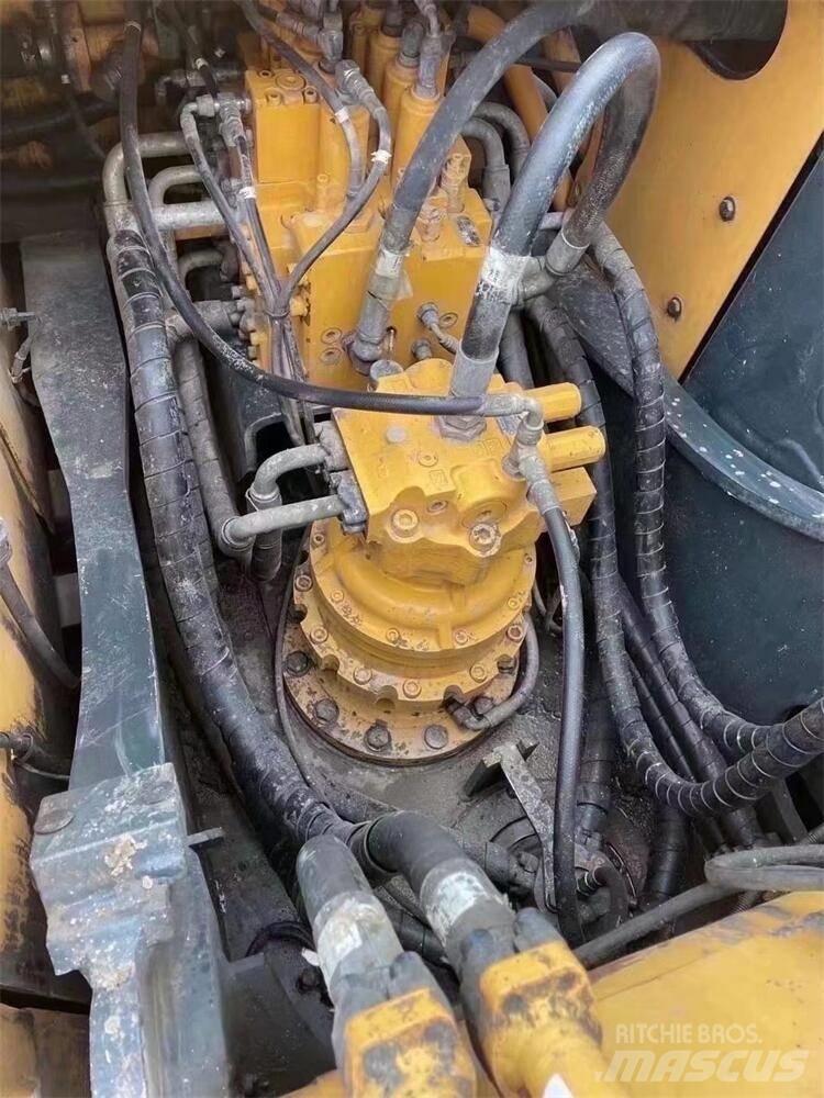 Hyundai R215VS Pyöräkaivukoneet